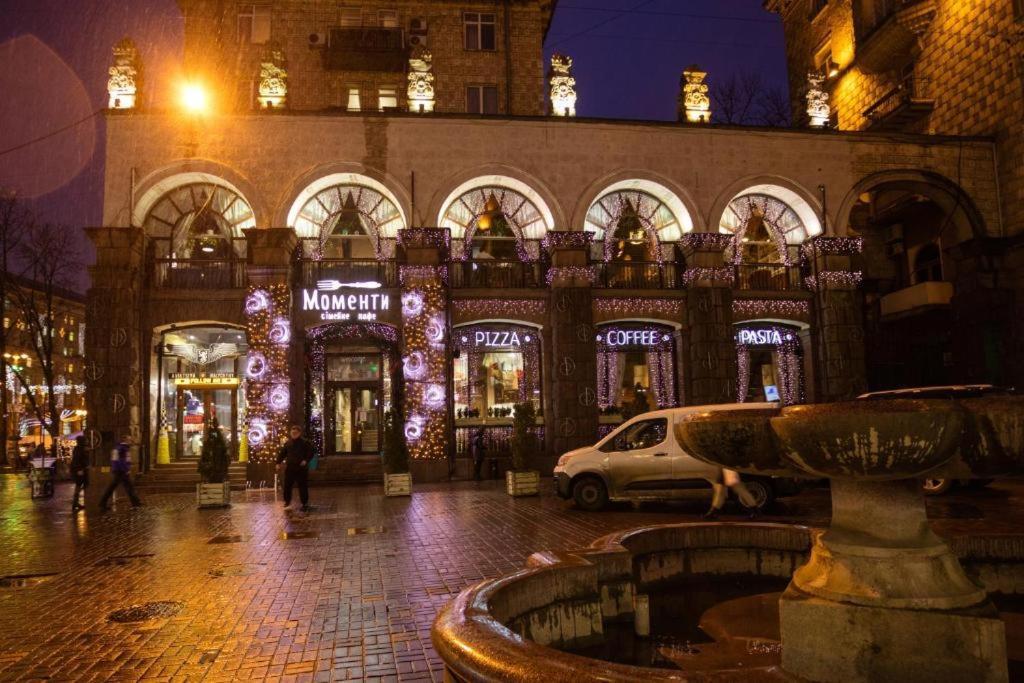 Khreshchatyk Apart Hotel 911 Kyiv Exterior photo