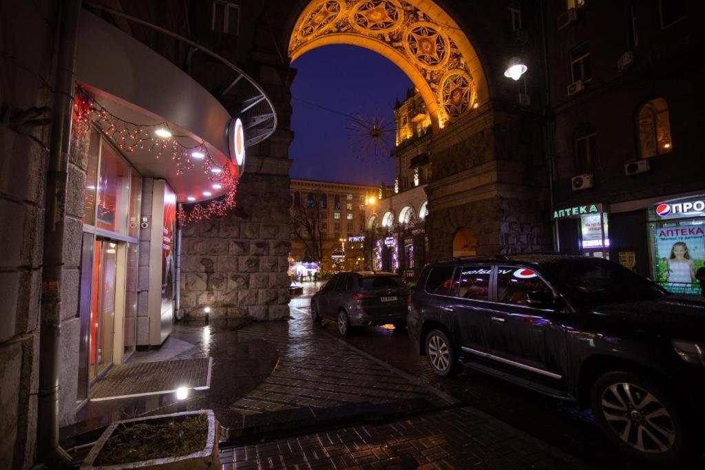 Khreshchatyk Apart Hotel 911 Kyiv Exterior photo